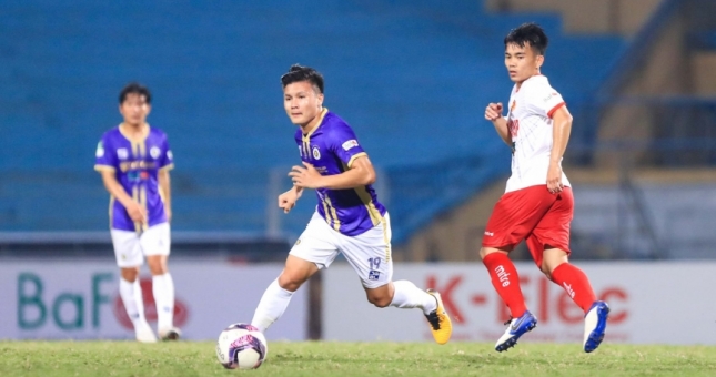 Người đại diện: 'Quang Hải xuất ngoại có thể chưa chắc kiếm được nhiều tiền như ở Việt Nam'