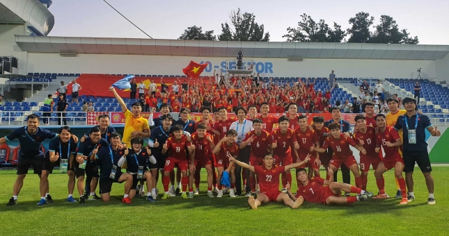 AFC yêu cầu 2 tuyển thủ U23 Việt Nam kiểm tra doping