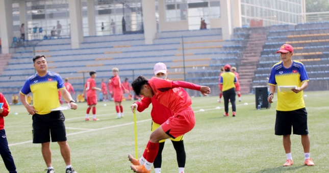 Việt Nam chung bảng Thái Lan ở giải AFF