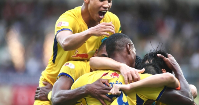 Ngôi sao HAGL phải ngồi ngoài sau 3 trận thắng liên tiếp