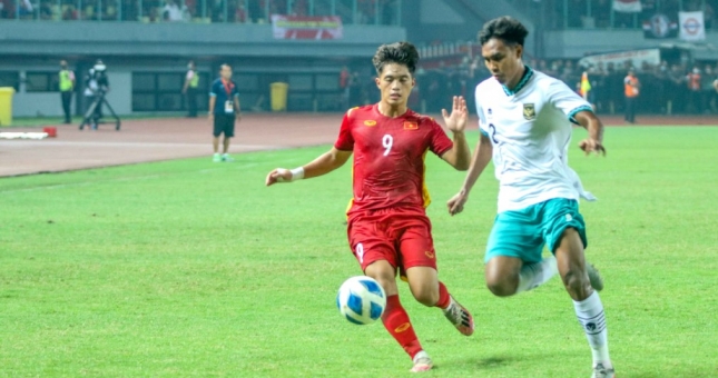CĐV Indonesia chế giễu U19 Việt Nam sau trận hòa ở giải AFF