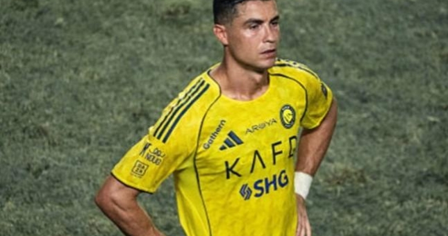 Sao Barcelona cân bằng thành tích của Cristiano Ronaldo