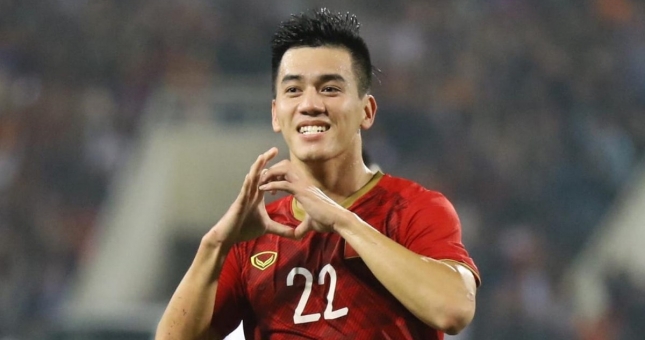 'Tiền đạo số 1 Việt Nam' vượt mặt Chanathip ở giải thưởng danh giá nhất châu lục