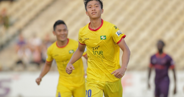 CĐV 'ngã ngửa' trước hành động của Sông Lam Nghệ An