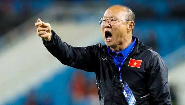 HLV Park Hang Seo xem giò 'lá chắn thép HAGL' cho ĐT Việt Nam