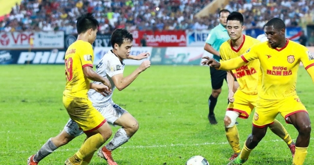 NÓNG: CLB V-League nhận cái ‘kết đắng’ khi bỏ giải giữa chừng