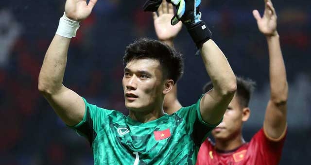 Thủ môn 'quốc dân' Bùi Tiến Dũng chuẩn bị lên xe hoa?