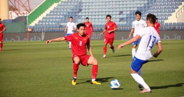 VIDEO: Siêu phẩm đá phạt đỉnh cao, U23 Việt Nam nhận thất bại nuối tiếc