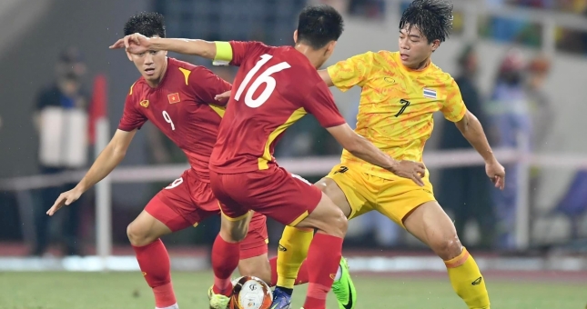 CĐV Thái Lan 'trút giận' lên đội nhà sau khi thua U23 Việt Nam tại chung kết SEA Games