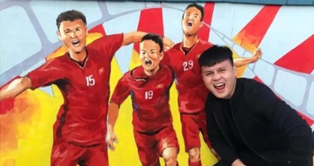 So sánh với Messi, báo thể thao hàng đầu thế giới gọi Quang Hải là cầu thủ vĩ đại