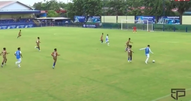 VIDEO: ĐNÁ trầm trồ vì siêu phẩm đẳng cấp thế giới của cầu thủ Campuchia