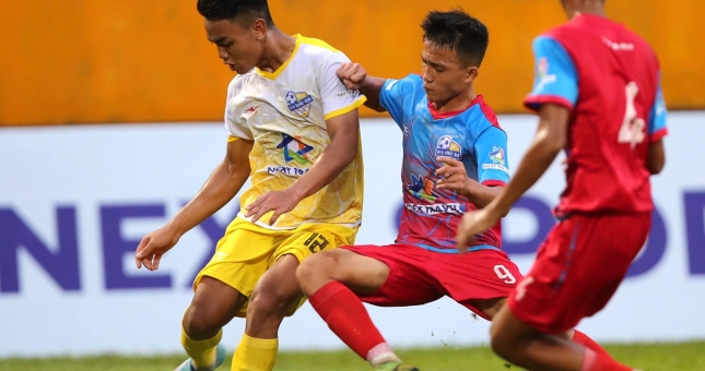 Đàn em Công Phượng tỏa sáng, HAGL vào bán kết giải quốc gia