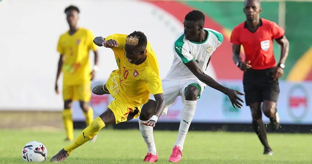 Lịch thi đấu bóng đá hôm nay 14/1: Sôi động sân cỏ thế giới