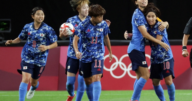 Không tạo được bất ngờ, đại diện Đông Nam Á thảm bại ở đấu trường châu lục