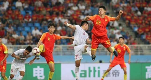 Bóng đá Trung Quốc tính trăm phương nghìn kế nhằm 'rửa hận' trước Việt Nam