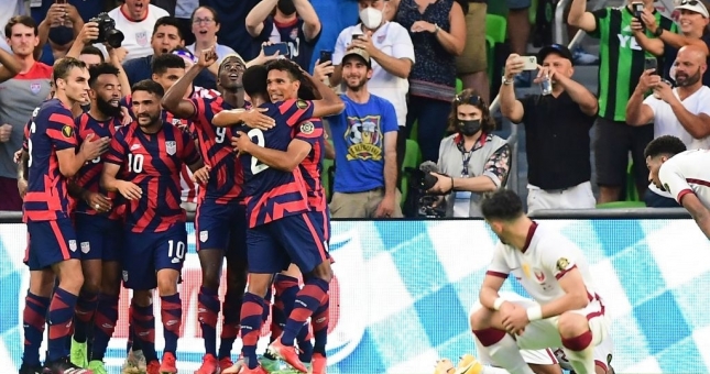 ĐKVĐ châu Á chính thức dừng chân ở bán kết Gold Cup 2021