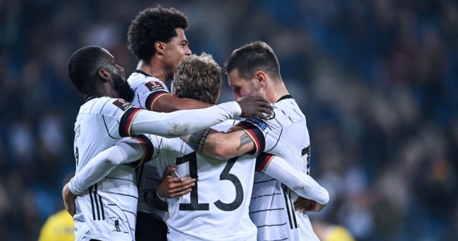 Tổng hợp VLWC châu Âu 9/10: Đức và Hà Lan giành 3 điểm nhọc nhằn