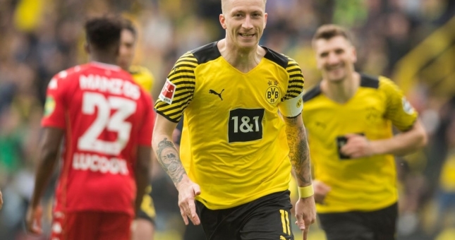 Pha nã rocket không thể cản phá của Marco Reus ở Bundesliga