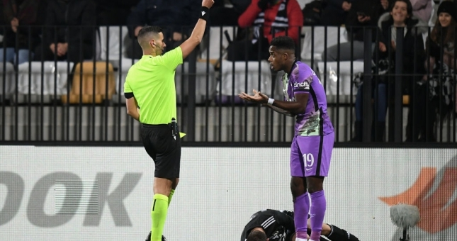 Tottenham tiếp tục gây thất vọng ở Conference League