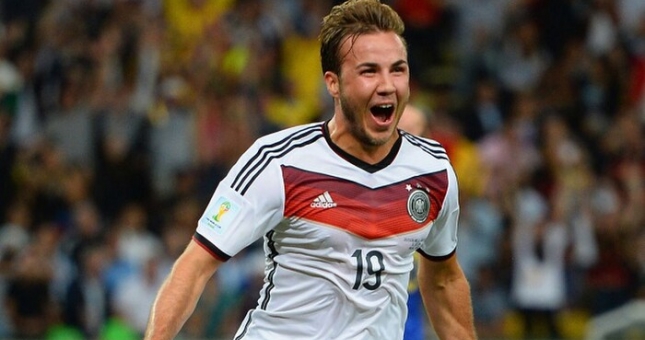 Những khoảnh khắc đáng nhớ của ‘người từng khiến Messi ôm hận’ tại Dortmund