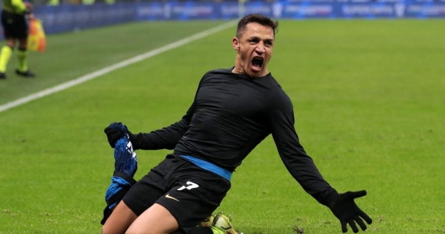 Sanchez tỏa sáng ở phút 120+1 giúp Inter đoạt Siêu cúp Italia