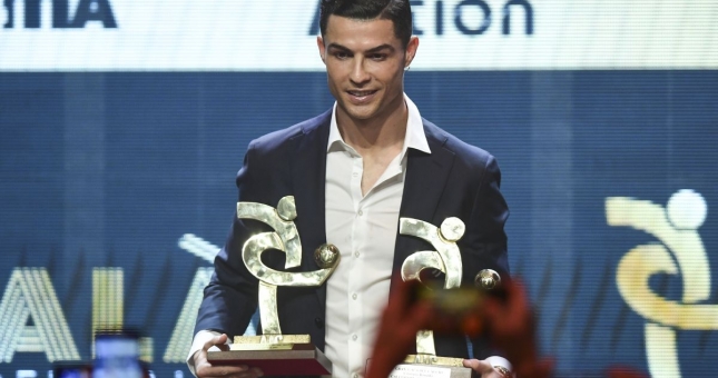 Tất cả những danh hiệu cá nhân trong sự nghiệp của Ronaldo (P3): Xứng danh huyền thoại