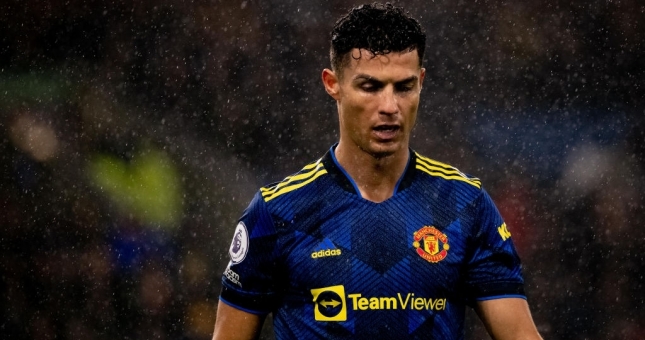 Ronaldo dự bị, MU bị đội bóng xếp cuối bảng cầm chân trong trận đấu gây tranh cãi