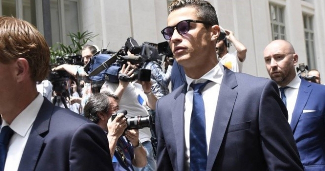 Ronaldo ra tay, MU chiêu mộ thành công ‘cực phẩm’ tuyến giữa?