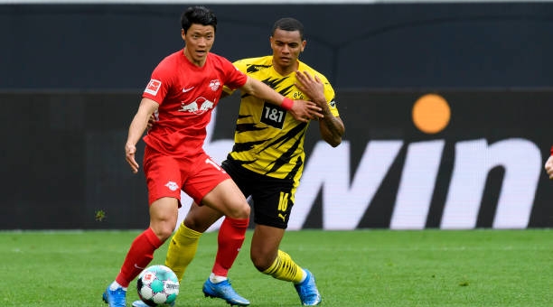 Không Haaland, Dortmund thách thức top 4