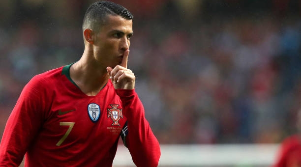 Tương lai của Ronaldo bất ngờ được tiết lộ trên phim trường Netflix