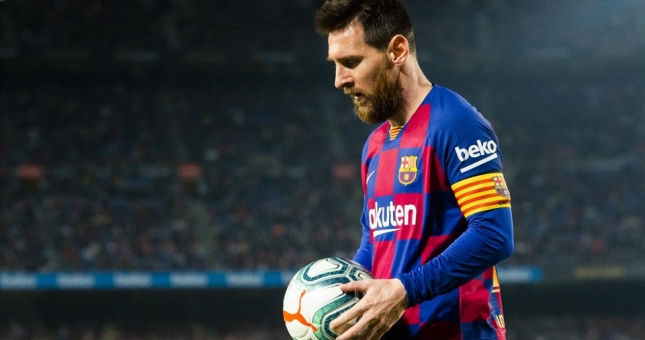 Quá chóng vánh, Messi xác nhận tương lai ở Barcelona