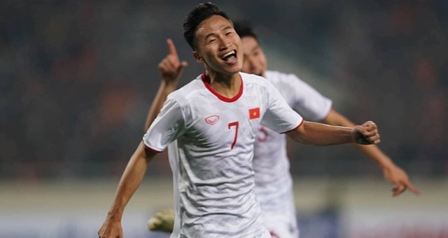 Sao HAGL bỏ lỡ cơ hội 'quý hơn vàng' khiến Kiatisak chỉ biết cười trừ