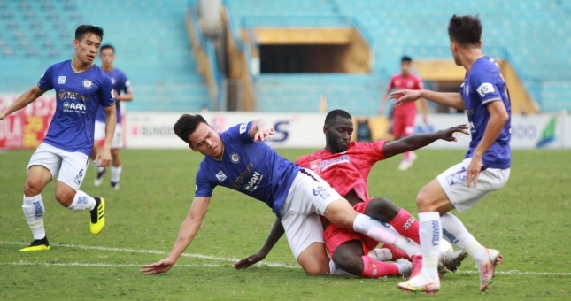 Vòng 13 V-League 2021 tạm hoãn