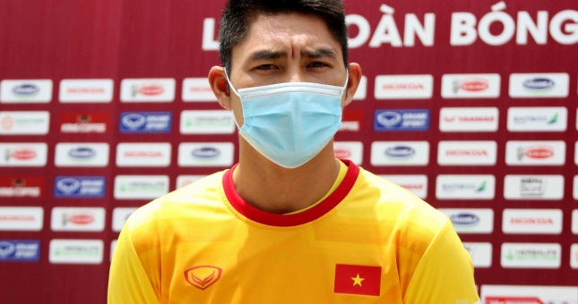 Tân binh ĐTQG: 'Tôi phải mất một tuần mới làm quen được các bài tập'