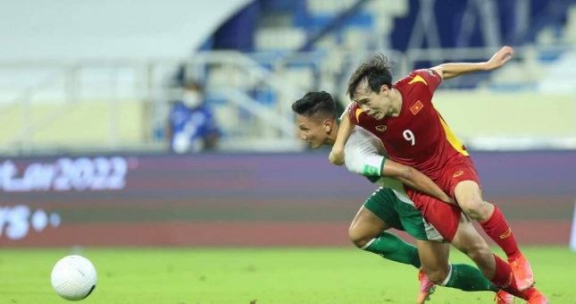 Văn Toàn trở thành người hùng của ĐTQG Việt Nam