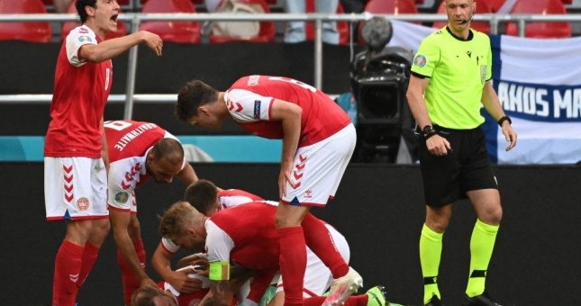 Bác sĩ ĐT Đan Mạch: 'Tim Eriksen đã có lúc ngừng đập'