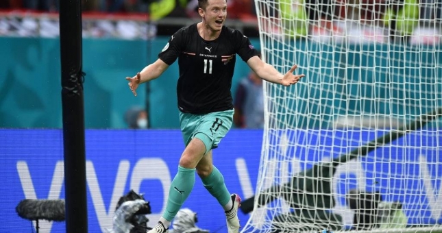 Người hùng tuyển Áo: 'Cảm ơn Chúa đã giúp tôi ghi bàn'