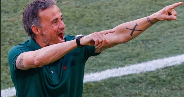 HLV Tây Ban Nha: 'Các cầu thủ đã rất hạnh phúc với trận thắng này'