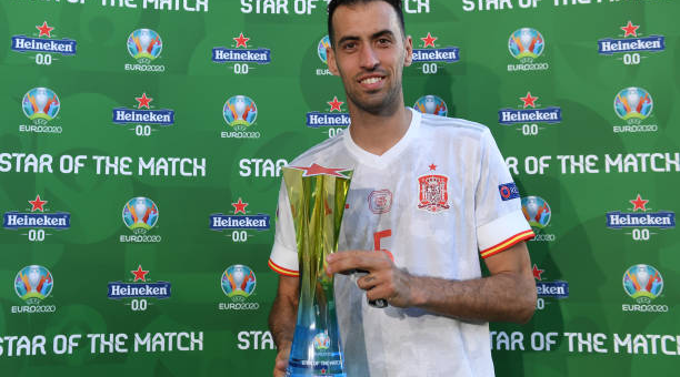 Chấm điểm Tây Ban Nha 5-0 Slovakia: Sự trở lại của Busquets