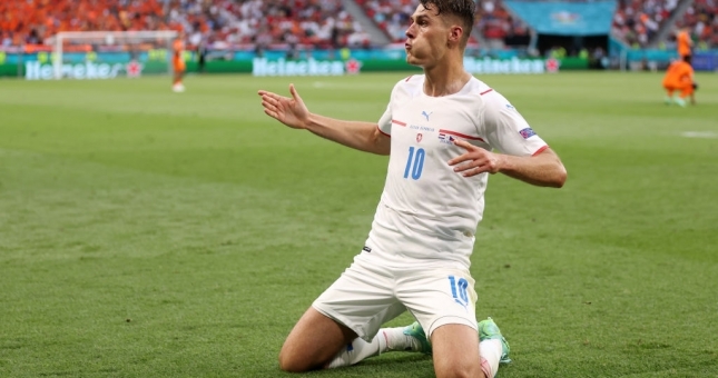 Đội hình CHÍNH THỨC CH Séc vs Đan Mạch: Schick so tài Dolberg