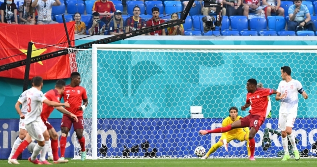 Người Thái 'đá xoáy' Việt Nam: 'Các bạn là vua châu Âu'