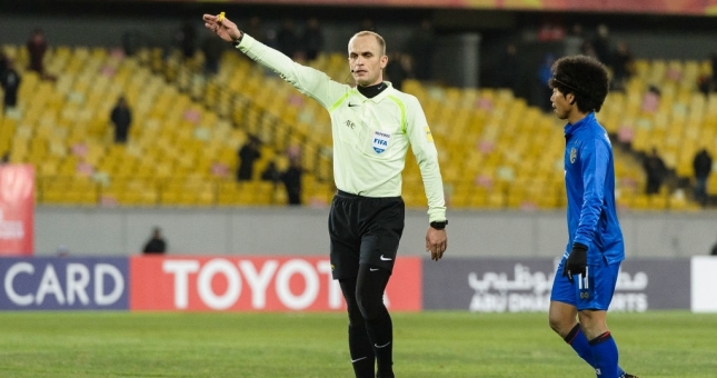 Trọng tài bắt chính trận Việt Nam-Oman từng khiến Duy Mạnh 'ôm đầu' trên đất Tây Á