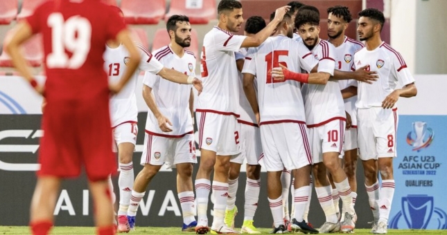 UAE thua sốc bại tướng của Việt Nam