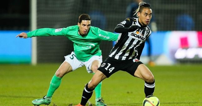 ĐT Lào có 'quân bài' đang thi đấu ở Pháp để đối đầu Việt Nam