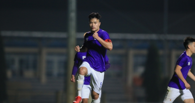 Đội trưởng U22 Việt Nam lập công, Hà Nội giành trọn 3 điểm