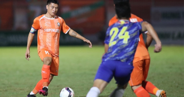 Văn Thuận: 'Được làm việc với HLV Mano Polking là một niềm vui'