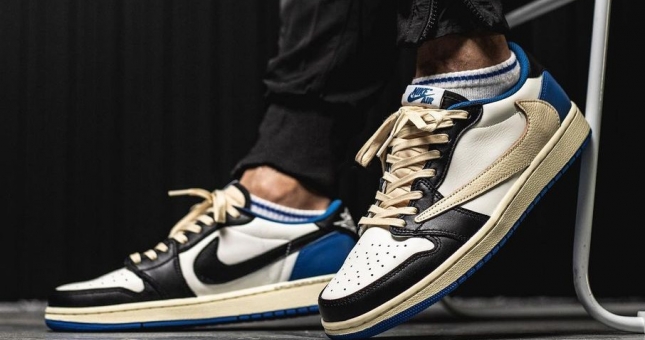 Chi tiết mẫu Air Jordan 1 Low mới nhất hợp tác cùng Travis Scott