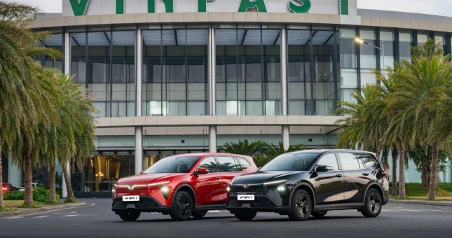 Khách mua sớm VinFast VF MPV 7 hưởng lợi lớn từ loạt ưu đãi, giá lăn bánh xe thấp bất ngờ?
