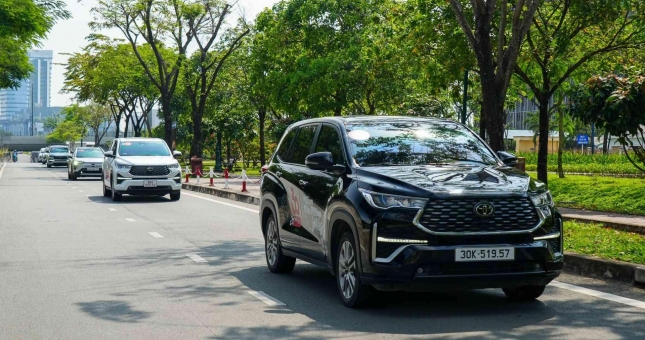 Doanh số Toyota Việt Nam tháng 3/2026 tăng vọt, Yaris Cross và Innova Cross dẫn đầu