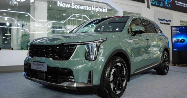 Ba mẫu 'xe xanh' mới vừa cập bến thị trường ô tô Việt Nam trong tháng 4